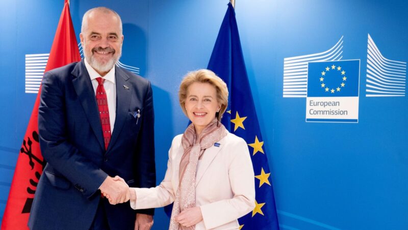 ОЧЕКИВАНО Урсула подржала и похвалила Едија Раму, револуцију студената назвала „насиљем“