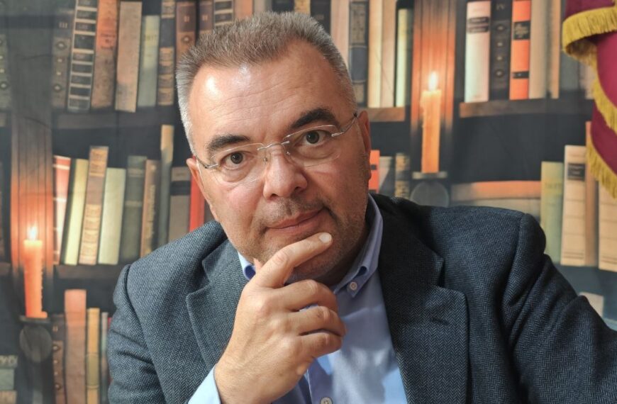 Др Димитријевић: Вучић перфиднији од Милошевића, али ћемо га победити!