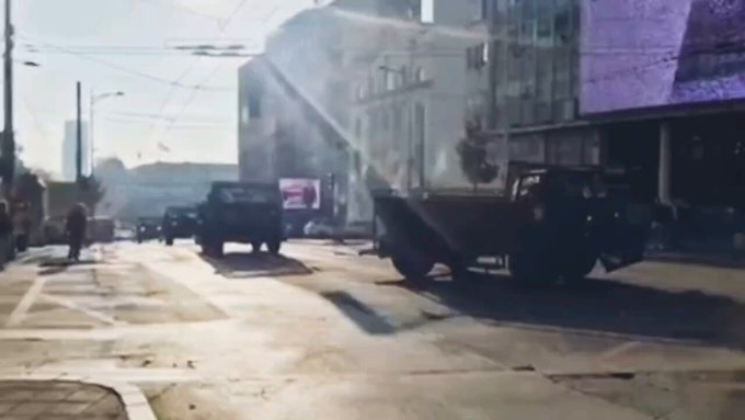 Возила Жандармерије за разбијање демонстрација у центру Београда! (ВИДЕО)