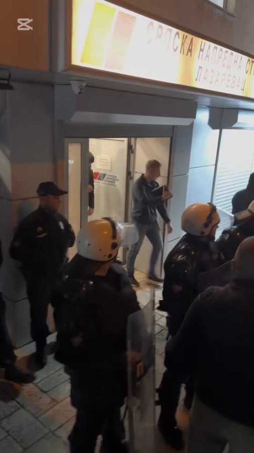 Храбри Лазаревчани показали како се супротставља Вучићевим криминалцима (ВИДЕО)