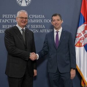 ТОК формирао предмете против амбасадора Шутановца и министра Ђурића због повреде изборних права