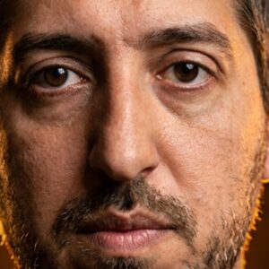 Др Девић: Вучић води политику политичке проституције, а прети нам трећи балкански рат (ВИДЕО)