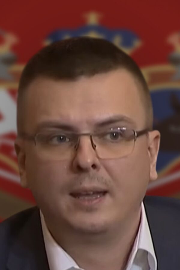 Милош Парандиловић: Вучић ван себе –…