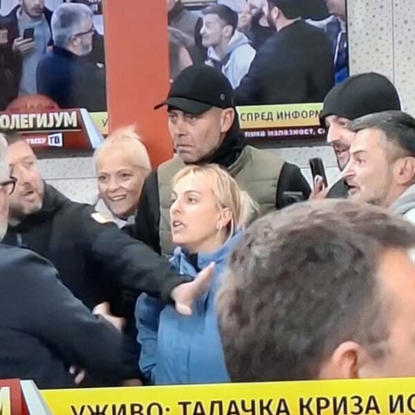 Народ упао на Информер: Вучићевић напунио гаће – „ко је сад усташа“ (ВИДЕО)