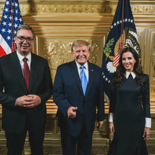 (ФОТО) На сликама Вучић, Курти, Рама, а Трамп увек исти: Јавност збуњена