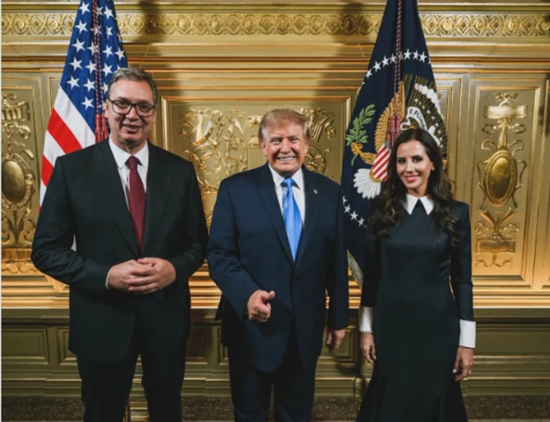 (ФОТО) На сликама Вучић, Курти, Рама, а Трамп увек исти: Јавност збуњена